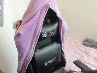 nerdgirl314 on CamSoda 