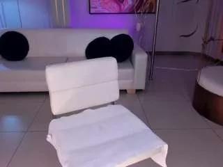 niaholland on CamSoda 
