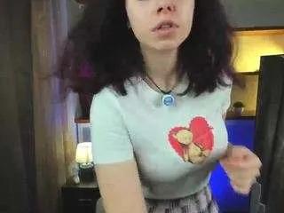 Freechat nicholeairola on CamSoda