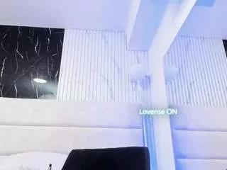 nicoleesmith on CamSoda 