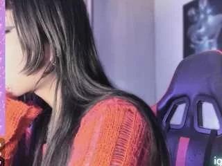 Freechat nicolle-lee on CamSoda