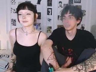 Freechat nightchangers on CamSoda