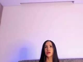 niki-white on CamSoda 