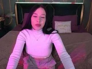 nikkigoldside on CamSoda 