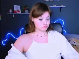 nikol-kitt on CamSoda 