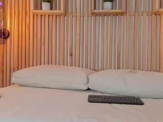 noami-rosse on CamSoda 
