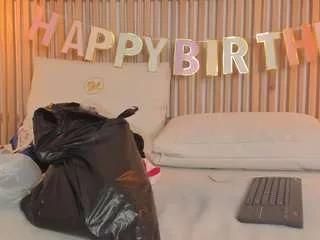 noami-rosse on CamSoda 