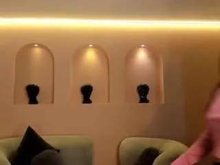 nora-sanz on CamSoda 