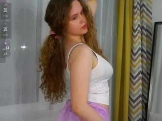 Freechat noreenbeverley on CamSoda