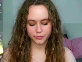 Freechat noreenbeverley on CamSoda