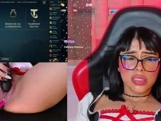 Offline nyveth on CamSoda