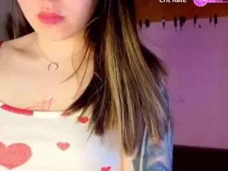 odeliaelin on CamSoda 