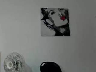 olivahot31 on CamSoda 