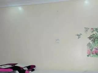 paradise-foxxx on CamSoda 