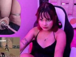 petitesally on CamSoda 