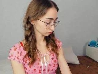 Offline phyllisdelmore on CamSoda