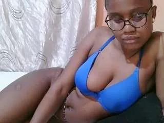 prettysonya on CamSoda 