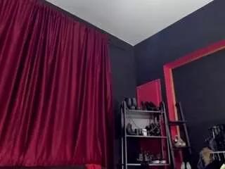 puffyllove on CamSoda 