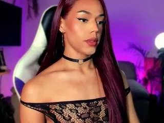 Offline queen-violett1 on CamSoda