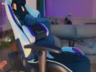 Offline queen-violett1 on CamSoda