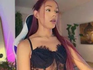 Offline queen-violett1 on CamSoda