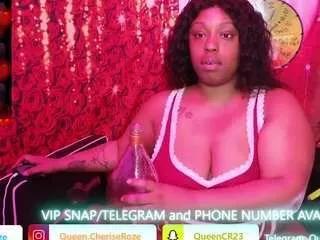 queencroze on CamSoda 