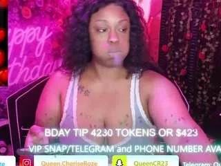 queencroze on CamSoda 