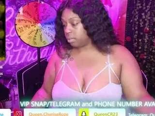 queencroze on CamSoda 