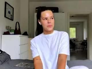 quennacurrington on CamSoda 