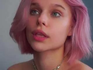 quennahedge on CamSoda 