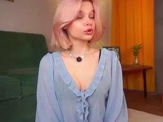 quennahedge on CamSoda 