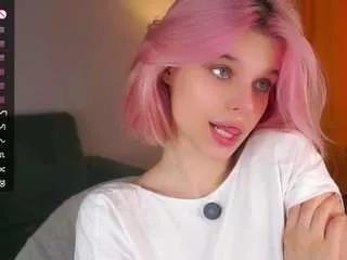 quennahedge on CamSoda 