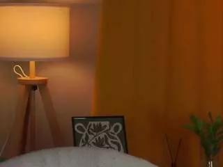 quennahedge on CamSoda 