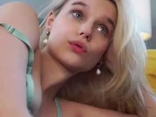 quennahedge on CamSoda 