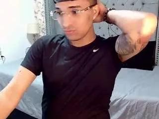 raphael-cams on CamSoda 