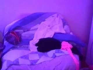 Offline ravebunnyyy on CamSoda