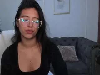 Freechat raven-stonee on CamSoda
