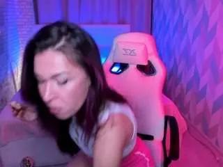 reginafoxxy on CamSoda 