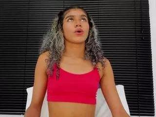 rennata-s on CamSoda 