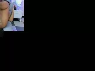 riri-brunnete on CamSoda 