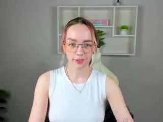 rocket-bunnyy on CamSoda 