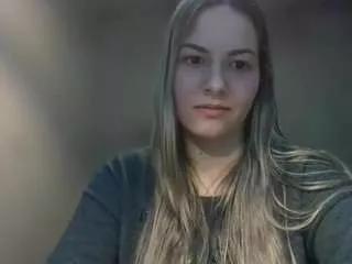 rosiejune on CamSoda 