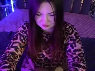 Freechat rosiemoons on CamSoda