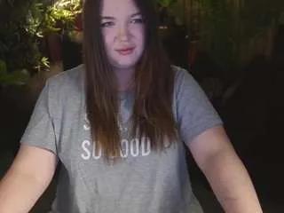 Freechat rosiemoons on CamSoda