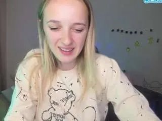 Offline rousereedd on CamSoda