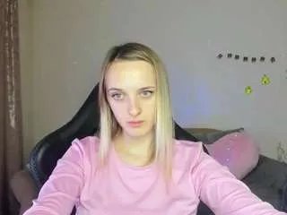 Offline rousereedd on CamSoda