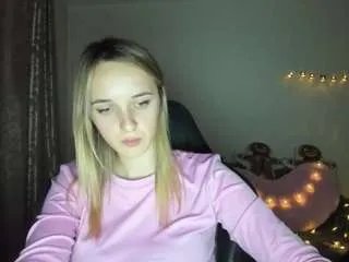 Offline rousereedd on CamSoda