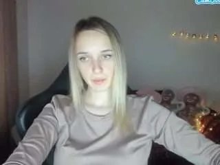 Offline rousereedd on CamSoda