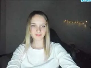 Offline rousereedd on CamSoda