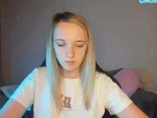 Offline rousereedd on CamSoda